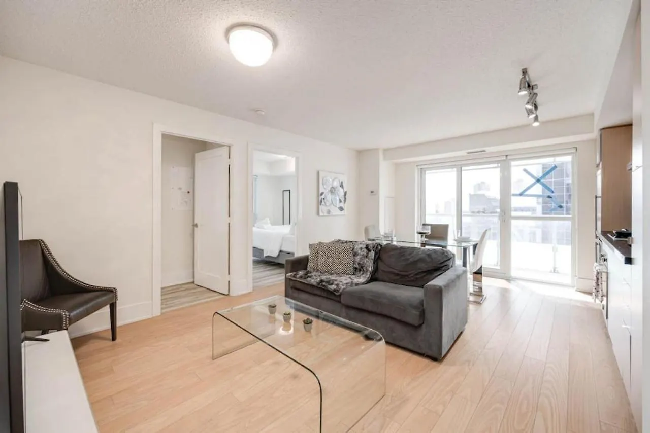 Holiday home 2Br Fantastic View Of Cn Tower And Roger Centre Villa Toronto