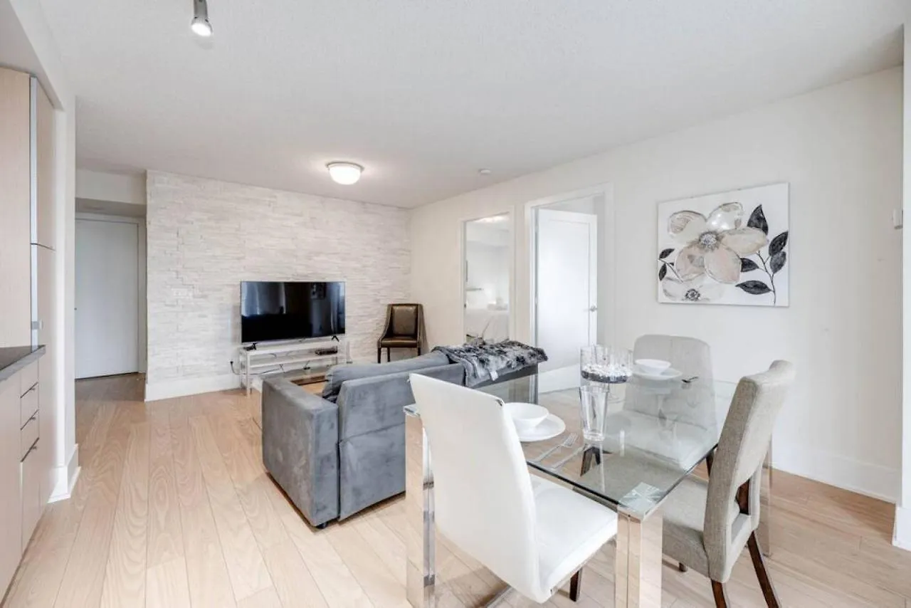 Holiday home 2Br Fantastic View Of Cn Tower And Roger Centre Villa Toronto