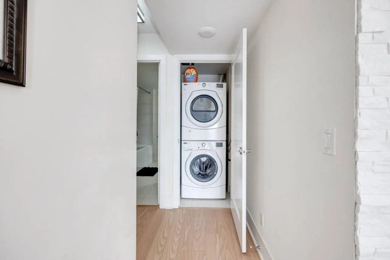 2Br Fantastic View Of Cn Tower And Roger Centre Villa Toronto Holiday home